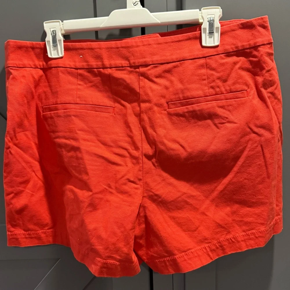 NWOT Loft - The Rivera short- Sailor shorts with decorative buttons - Picture 5 of 9